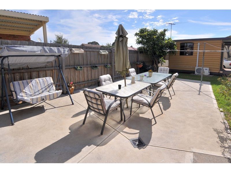 21 Kaniva Street, Dallas VIC 3047