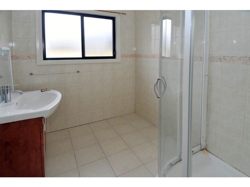 1/4 Warnock Street, Broadmeadows VIC 3047