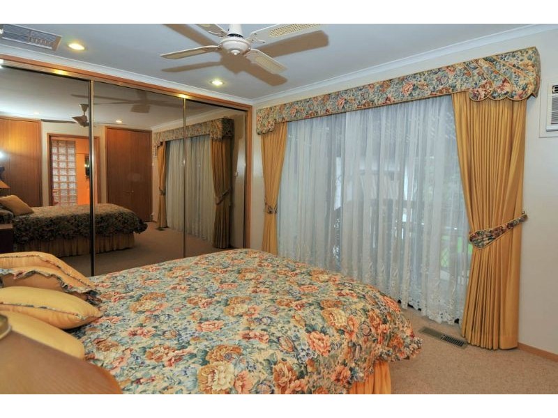 88 Moonee Boulevard, Glenroy VIC 3046