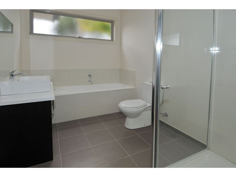 1/25a Becket Street North, Glenroy VIC 3046