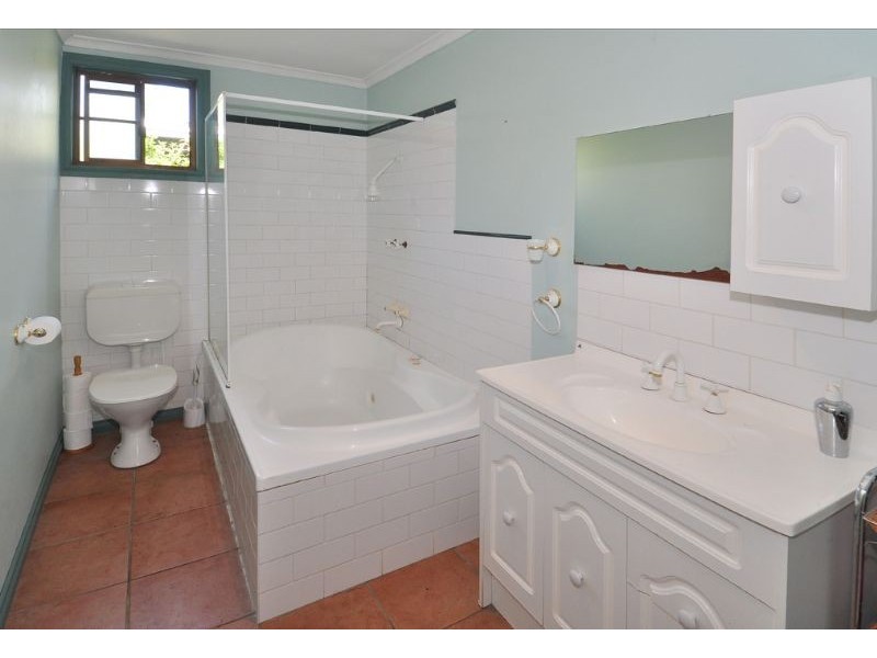 13 North Box Court, Hadfield VIC 3046