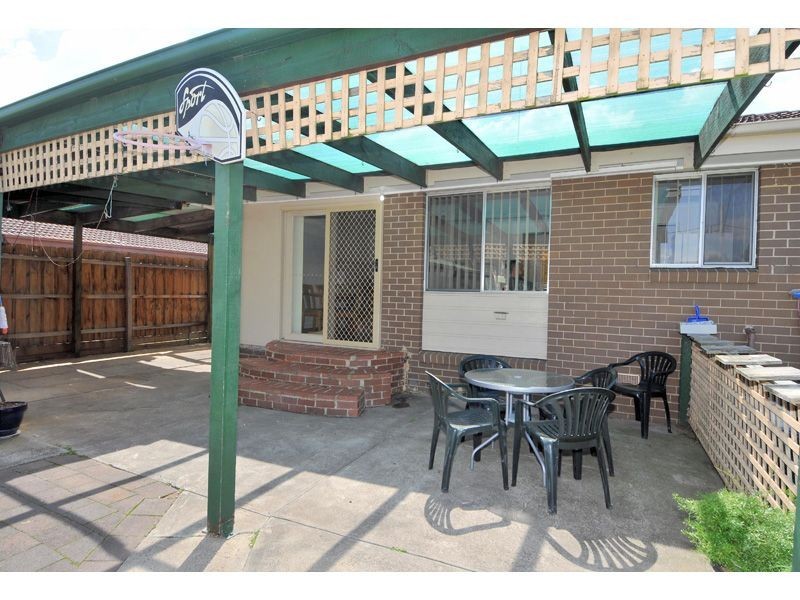 4 Tatura Crescent, Broadmeadows VIC 3047