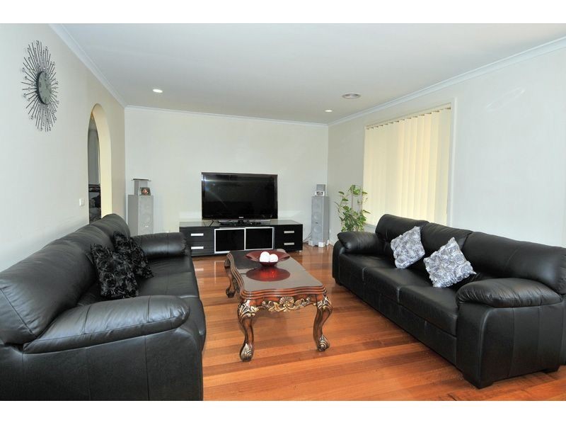 4 Tatura Crescent, Broadmeadows VIC 3047