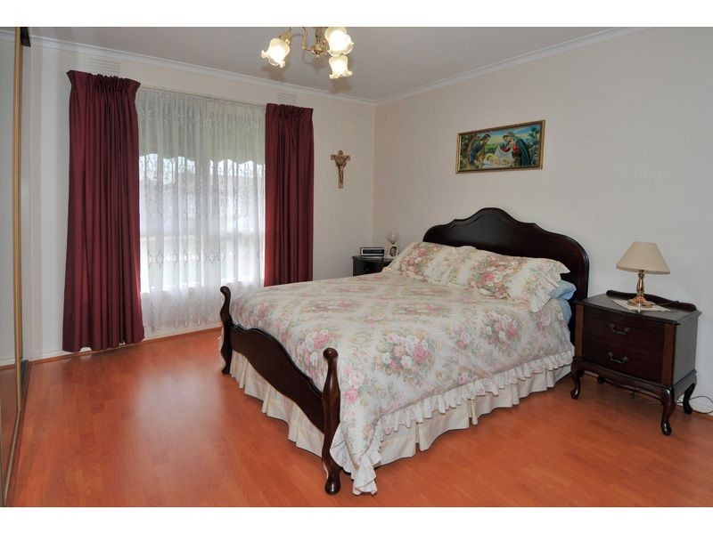 54 Sutherland Street, Hadfield VIC 3046