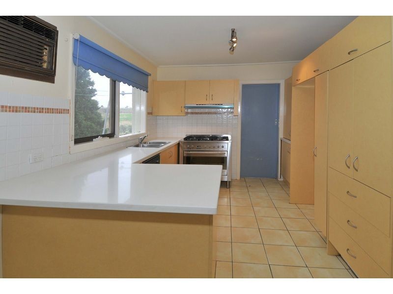 46 Moonee Boulevard, Glenroy VIC 3046