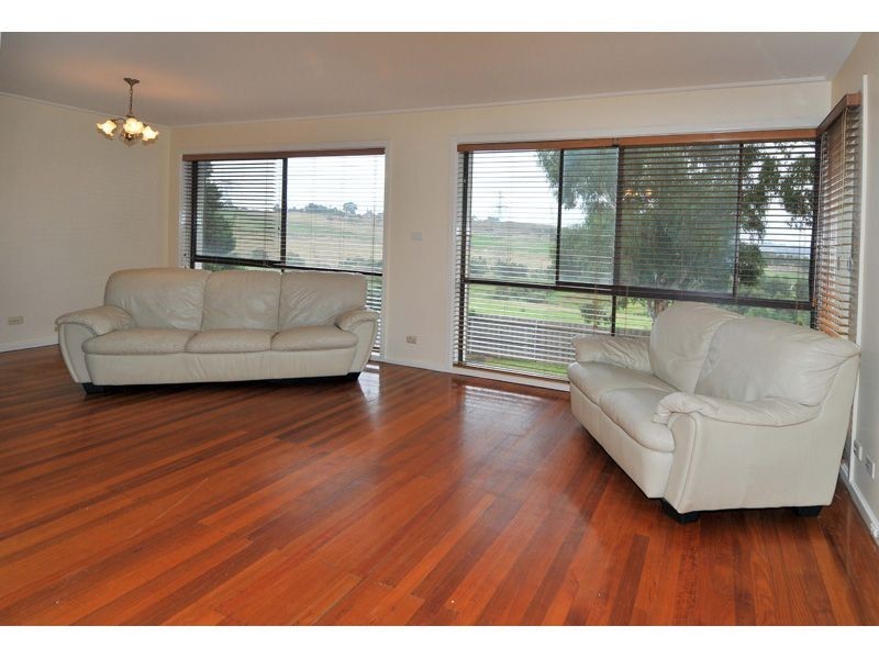 46 Moonee Boulevard, Glenroy VIC 3046
