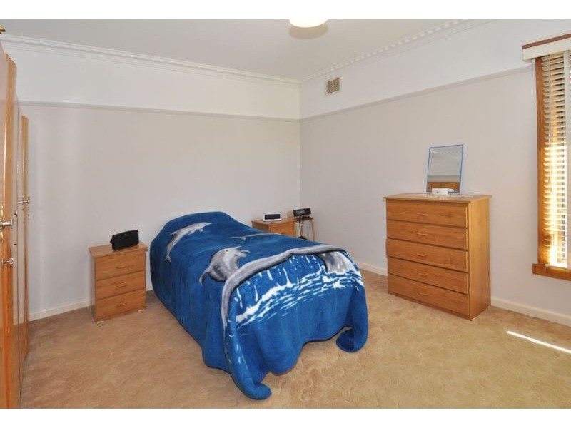 81 Leonard Avenue, Glenroy VIC 3046