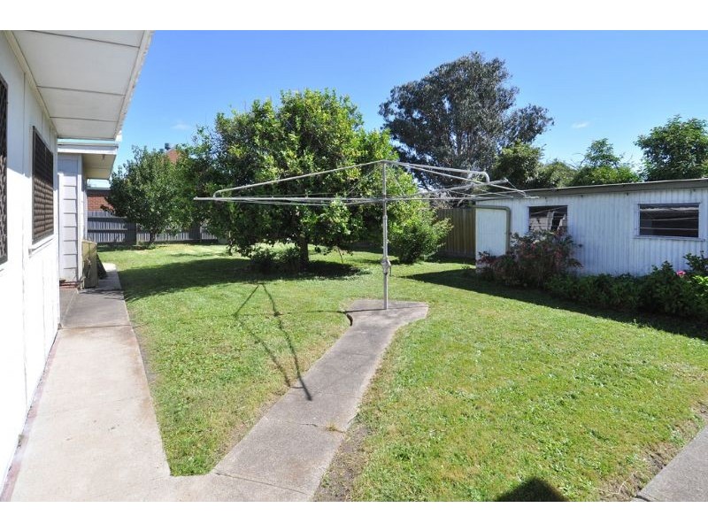 81 Leonard Avenue, Glenroy VIC 3046