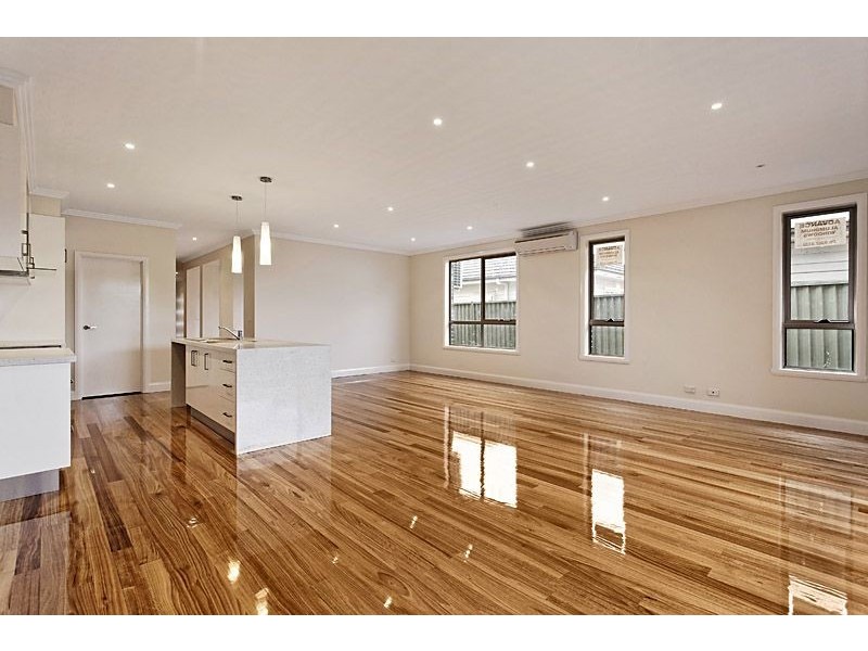 24 South Street, Hadfield VIC 3046