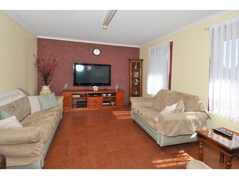 19 Moyne Crescent, Coolaroo VIC 3048