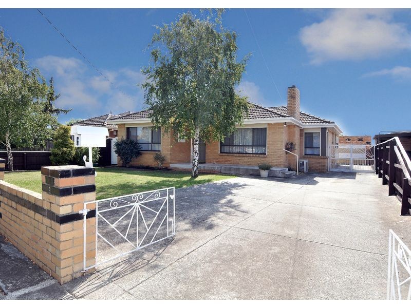 6 McDonald Place, Glenroy VIC 3046