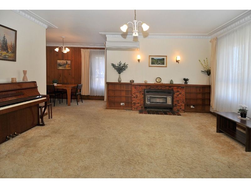 6 McDonald Place, Glenroy VIC 3046