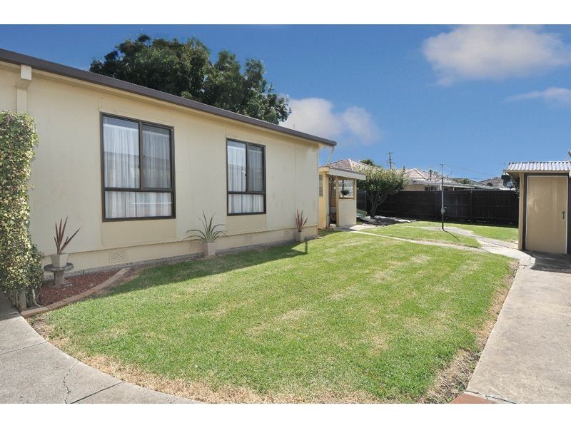 6 McDonald Place, Glenroy VIC 3046