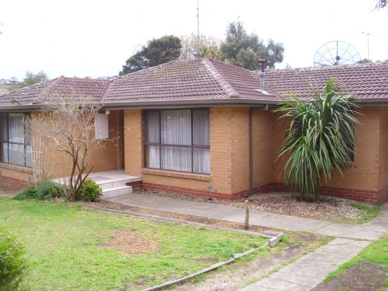 69 Valley Crescent, Glenroy VIC 3046