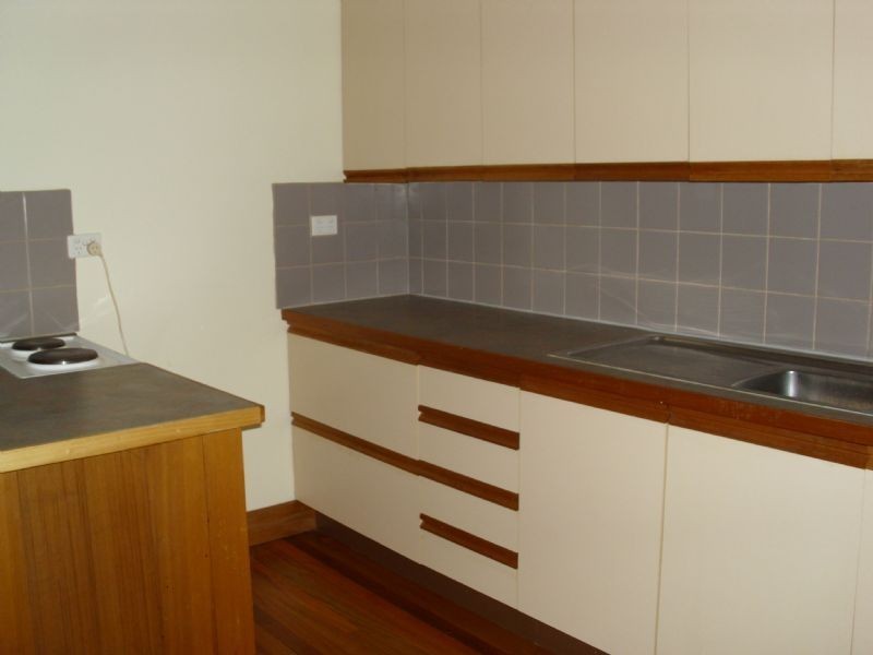 69 Valley Crescent, Glenroy VIC 3046