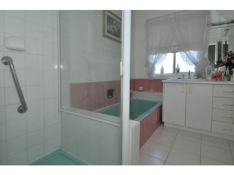 31 Melbourne Avenue, Glenroy VIC 3046