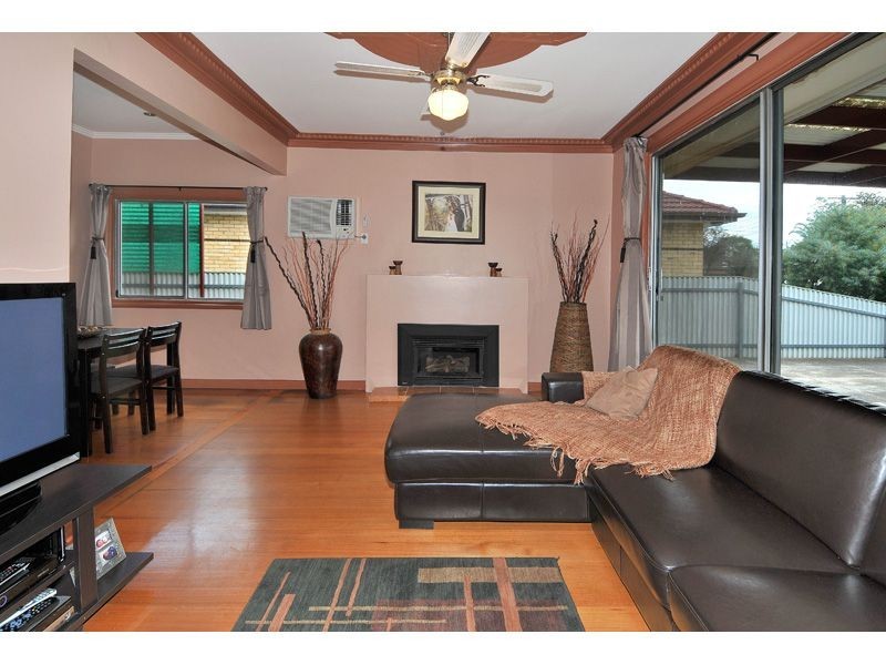 11 Battersea Street, Hadfield VIC 3046