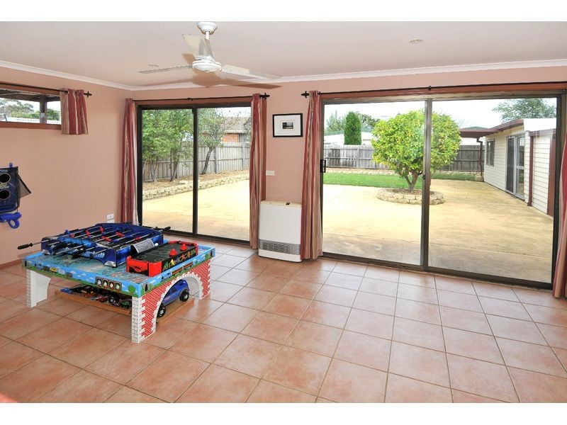 11 Battersea Street, Hadfield VIC 3046