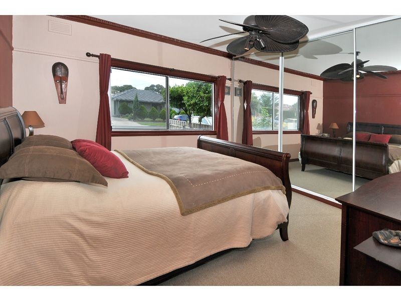 11 Battersea Street, Hadfield VIC 3046