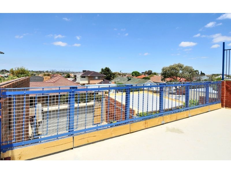 5 Menana Road, Glenroy VIC 3046