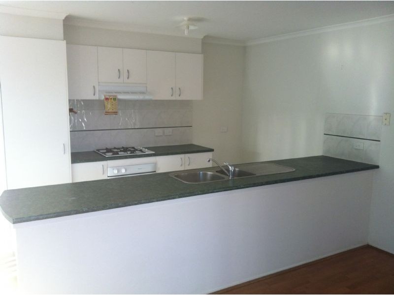 17 Crossdale Green, Craigieburn VIC 3064