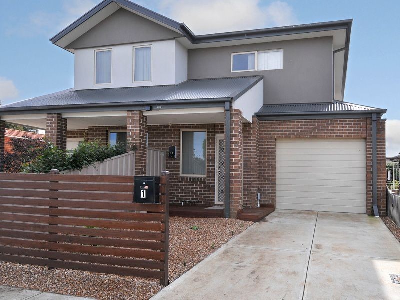 1/4 Geum Street, Hadfield VIC 3046