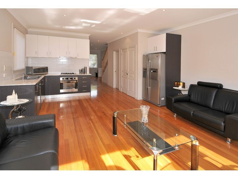 1/4 Geum Street, Hadfield VIC 3046