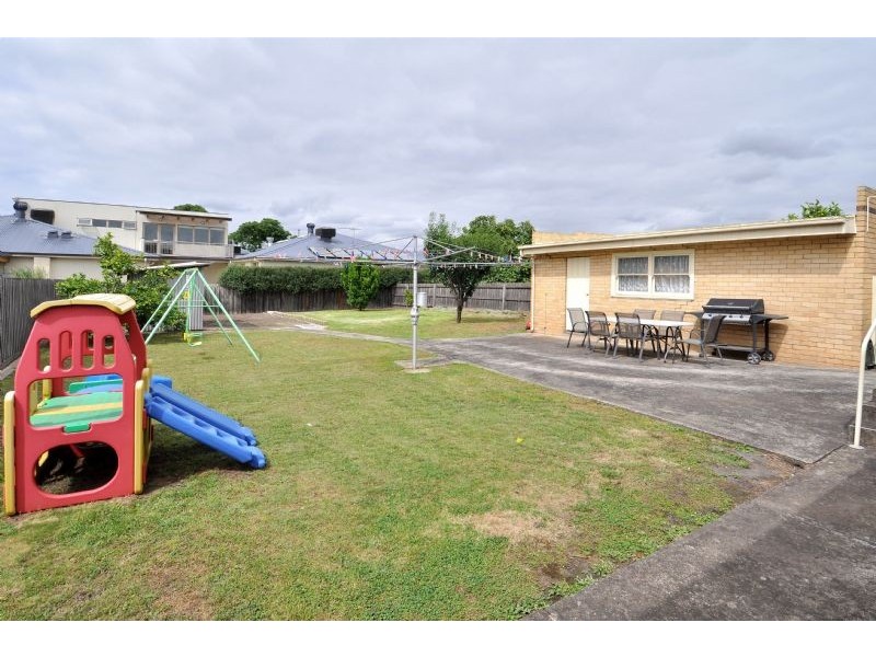 29  Anselm Grove, Glenroy VIC 3046