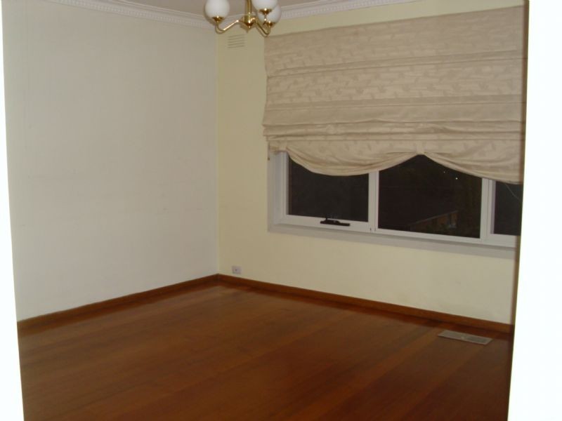 4 Cross Terrace, Glenroy VIC 3046