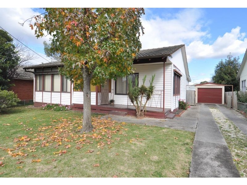 1 Moe Court, Dallas VIC 3047