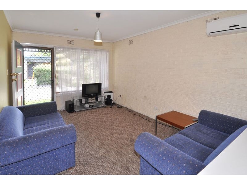 1/59-61 Rhodes Parade, Oak Park VIC 3046