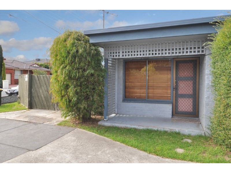 1/59-61 Rhodes Parade, Oak Park VIC 3046