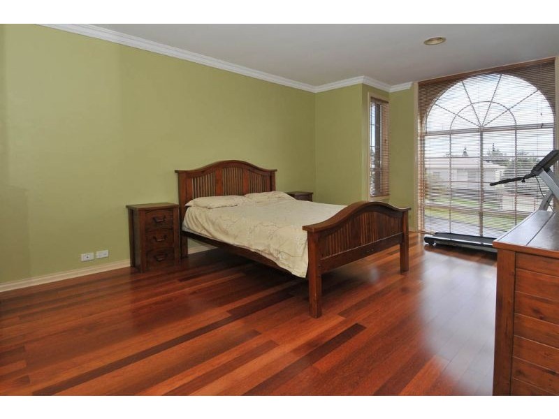 56 Lightwood Crescent, Meadow Heights VIC 3048