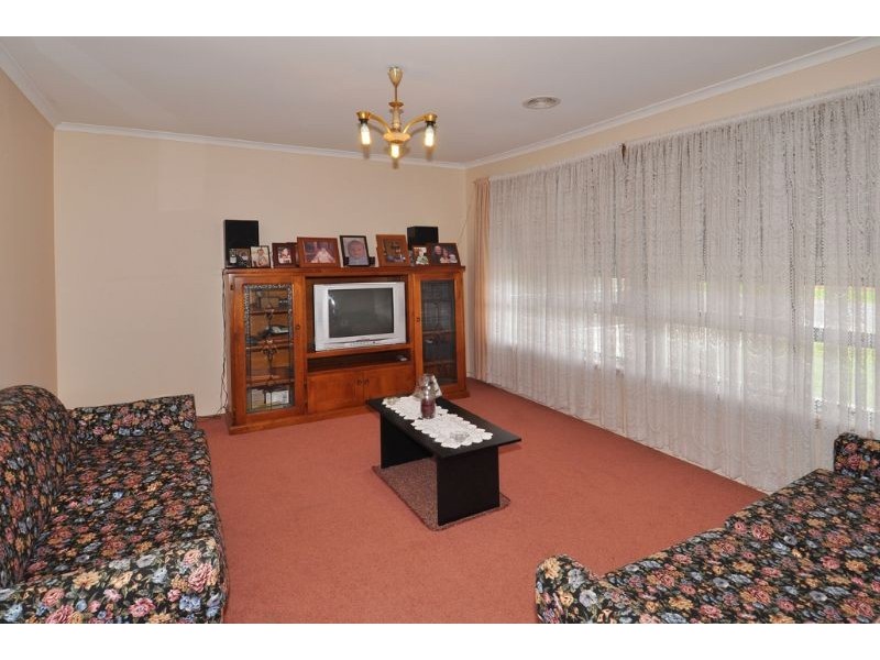 17 Watkins Street, Fawkner VIC 3060