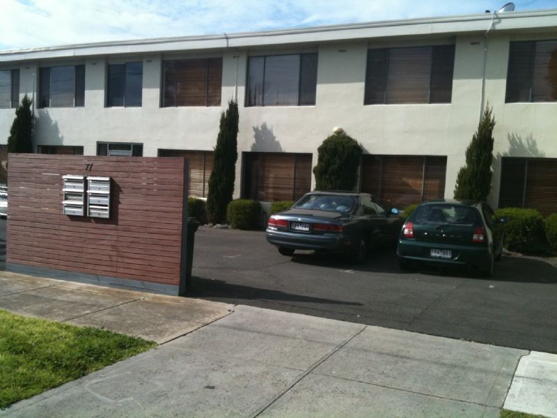 8/77 Chapman Avenue, Glenroy VIC 3046