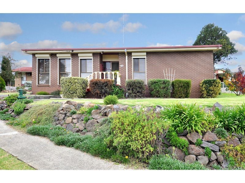 16 Hastings Crescent, Broadmeadows VIC 3047
