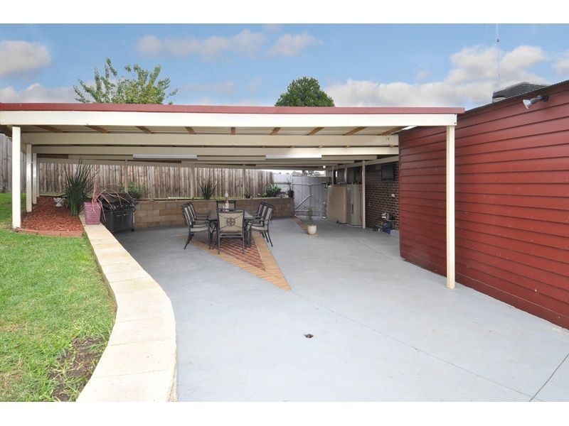 16 Hastings Crescent, Broadmeadows VIC 3047