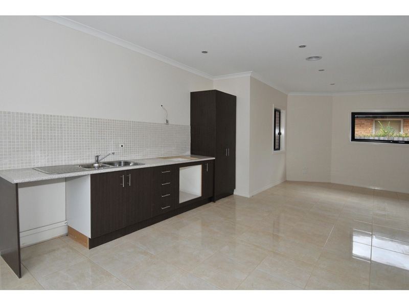 1/51 Hilda Street, Glenroy VIC 3046