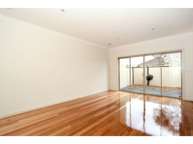 1/102 Major Road, Fawkner VIC 3060