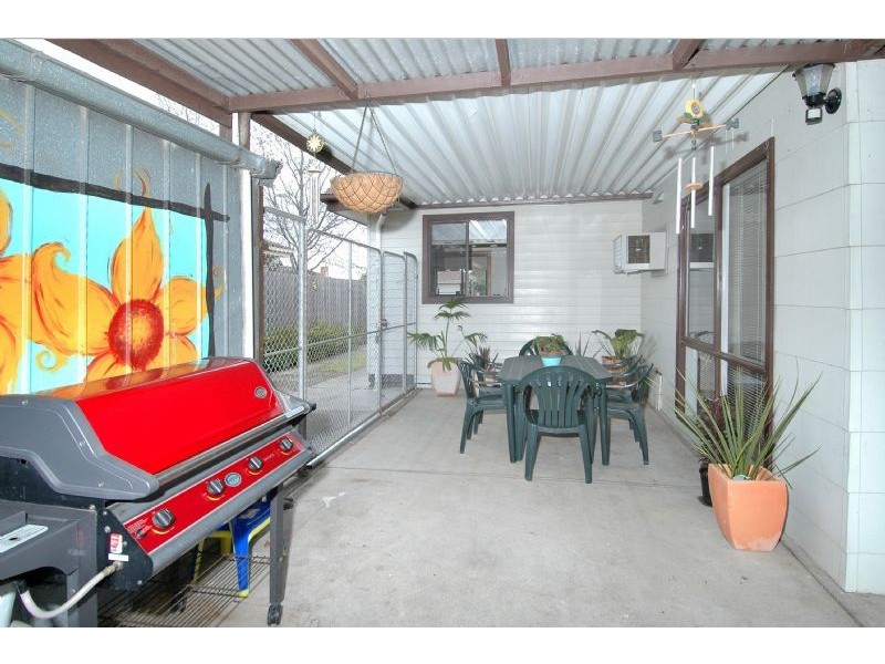 15 Edgar Street, Hadfield VIC 3046