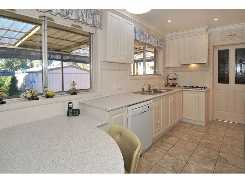 18 Oxford Street, Hadfield VIC 3046