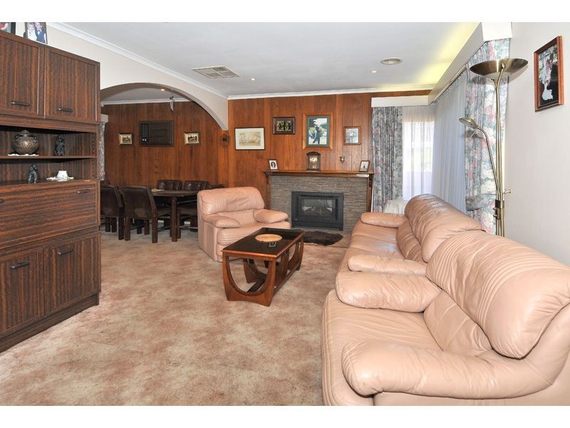 18 Oxford Street, Hadfield VIC 3046