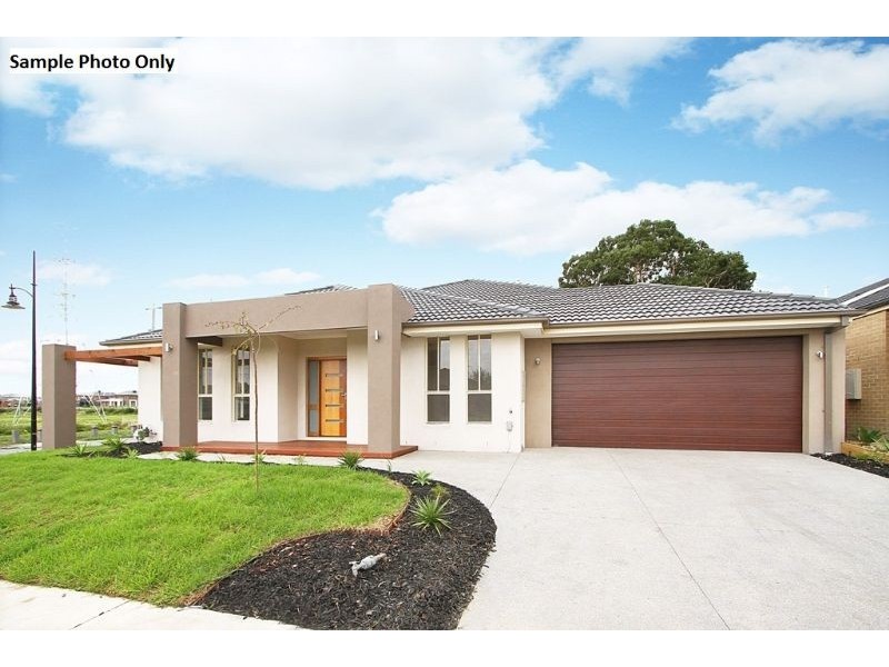2 & 3/9 Sylvester Street, Oak Park VIC 3046