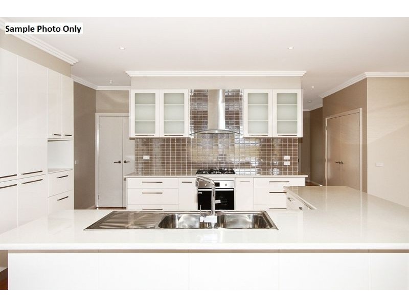 2 & 3/9 Sylvester Street, Oak Park VIC 3046