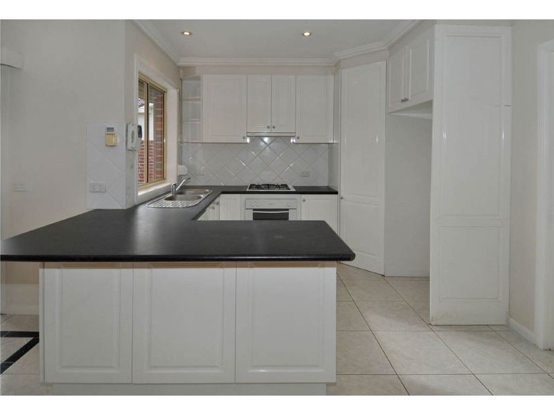 1/12 Shankland Boulevard, Meadow Heights VIC 3048