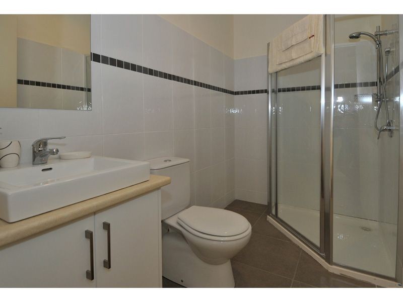 2A & 2B Strachan Street, Oak Park VIC 3046