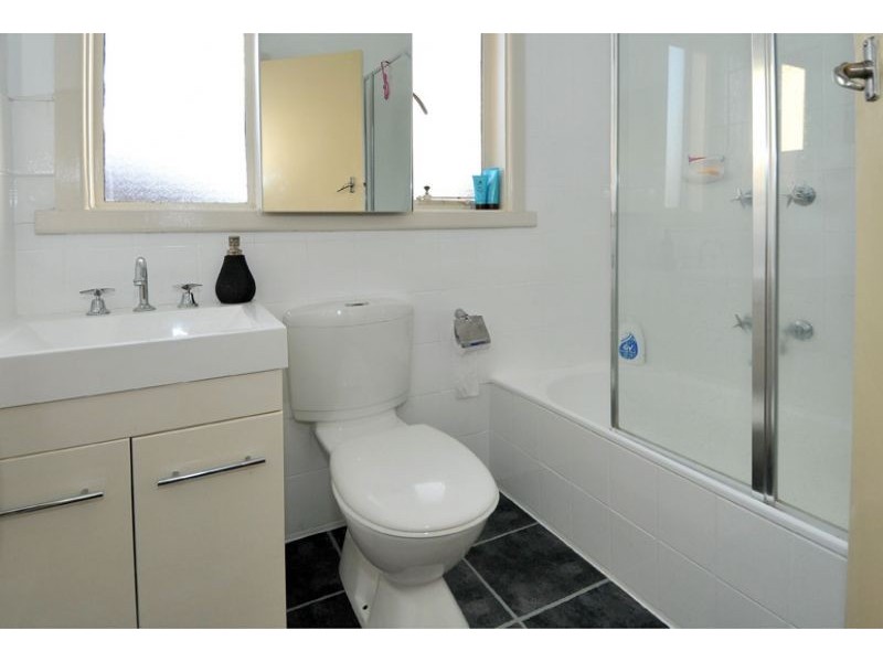 99 Hilton Street, Glenroy VIC 3046