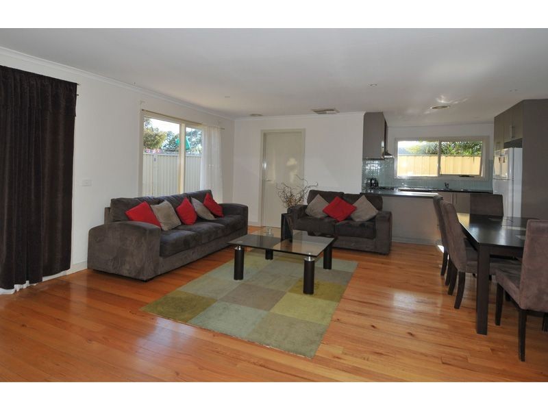 2/87 Farview Street, Glenroy VIC 3046