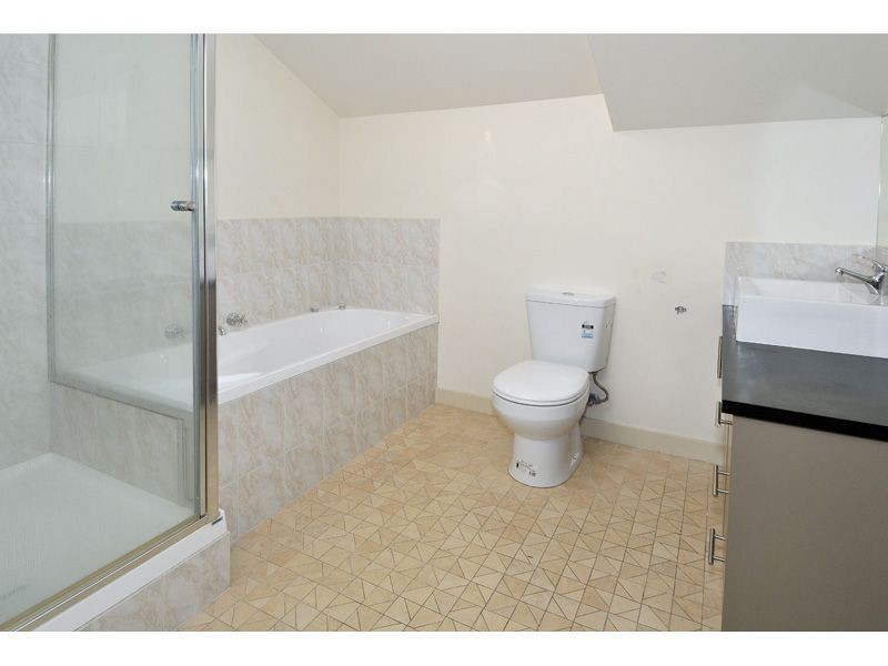 2/87 Farview Street, Glenroy VIC 3046