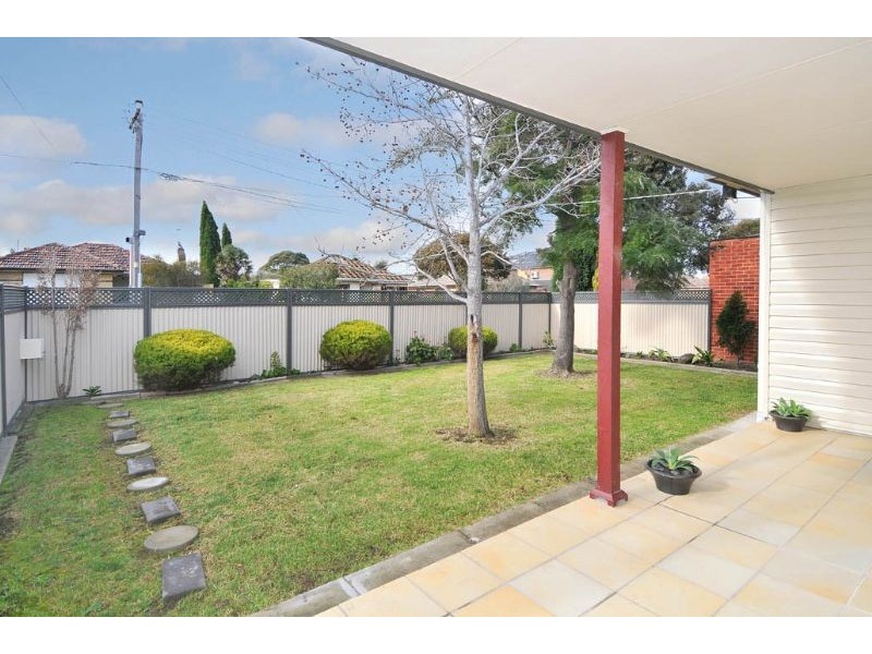 1/65 James Street, Fawkner VIC 3060